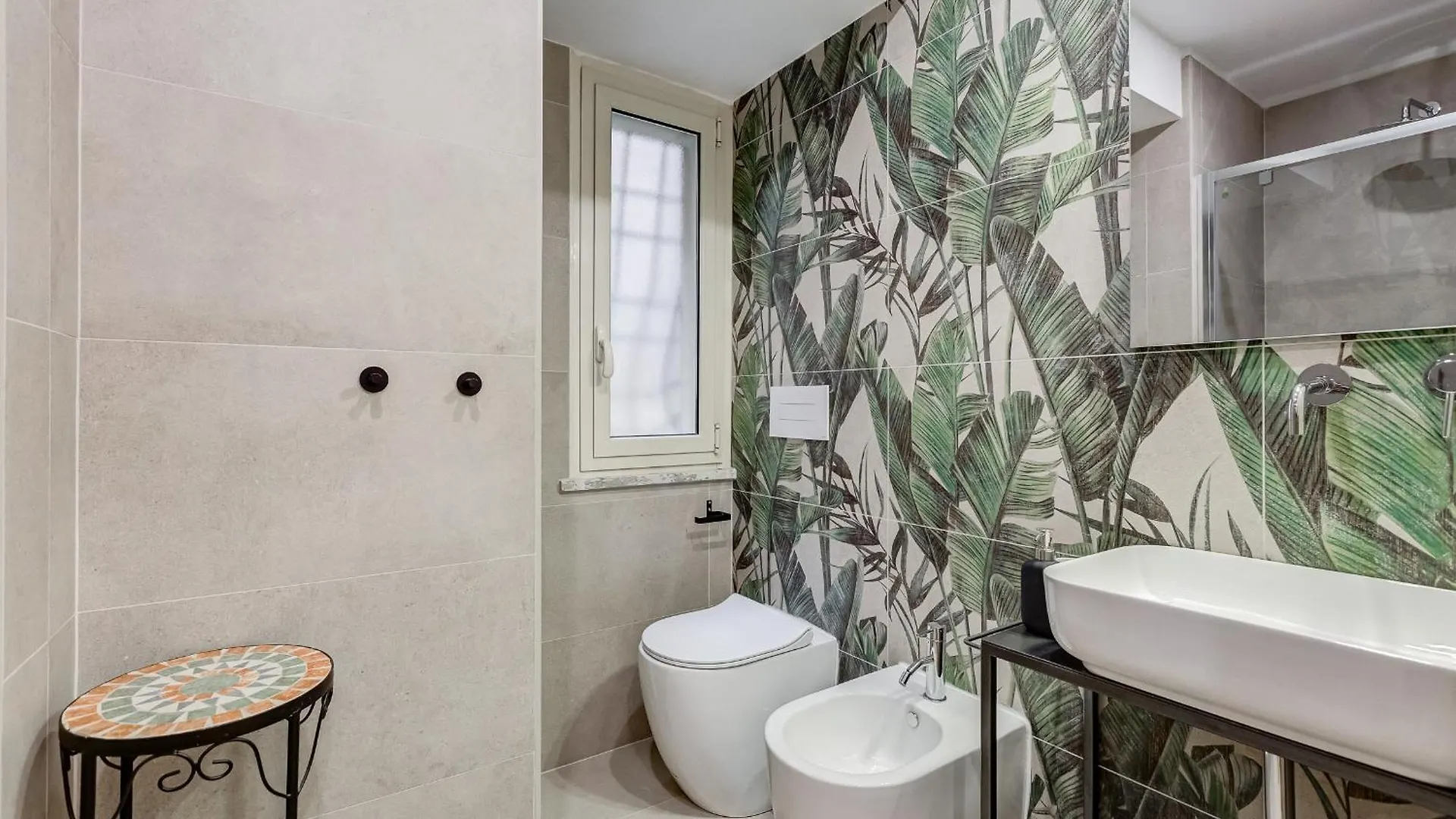 Apartment 3-Bedroom Home Near Trastevere Station Rome