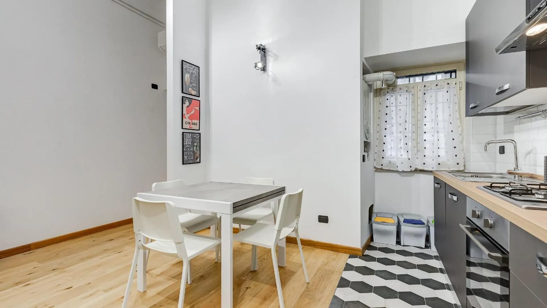Apartment 3-Bedroom Home Near Trastevere Station Rome