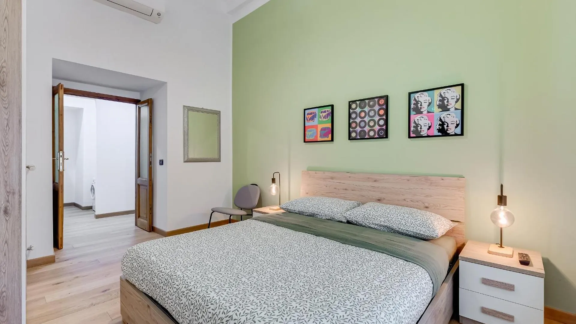 3-Bedroom Home Near Trastevere Station Rome